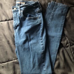 LEVIS high rise skinny jeans